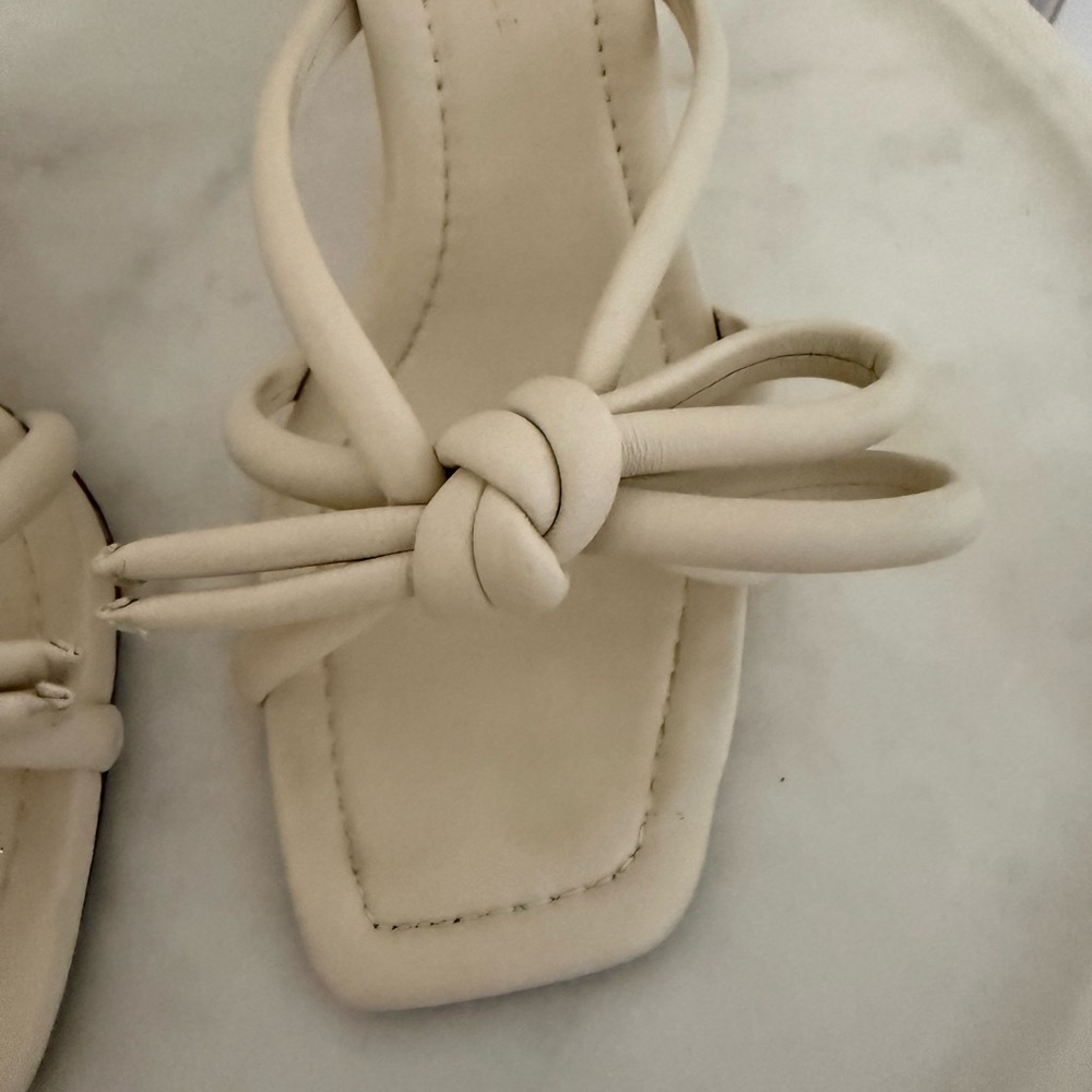 Loeffler Randall Cream Bow Heeled Sandals - Picture 5 of 7